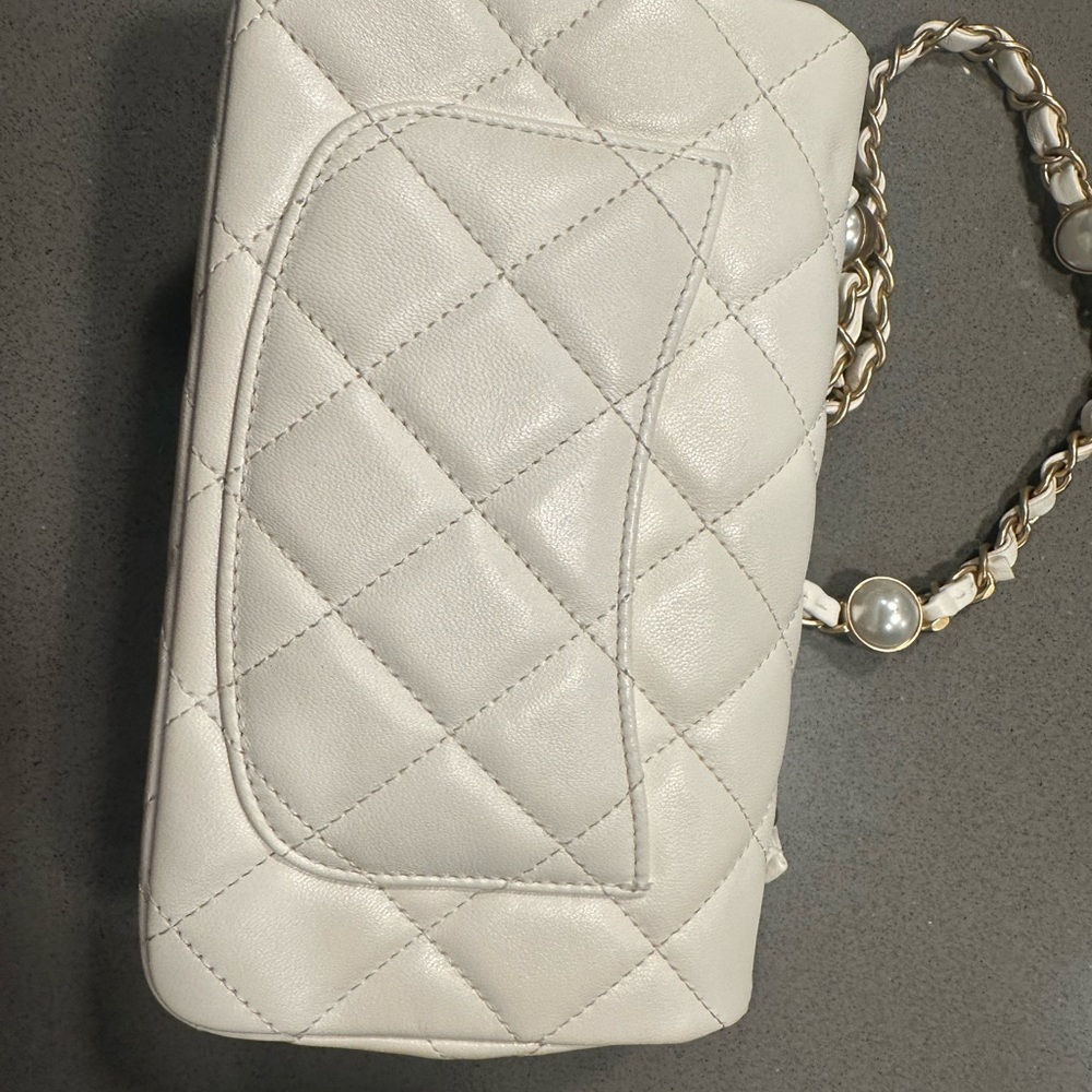 Chanel Classic Mini flap - Picture 6 of 15